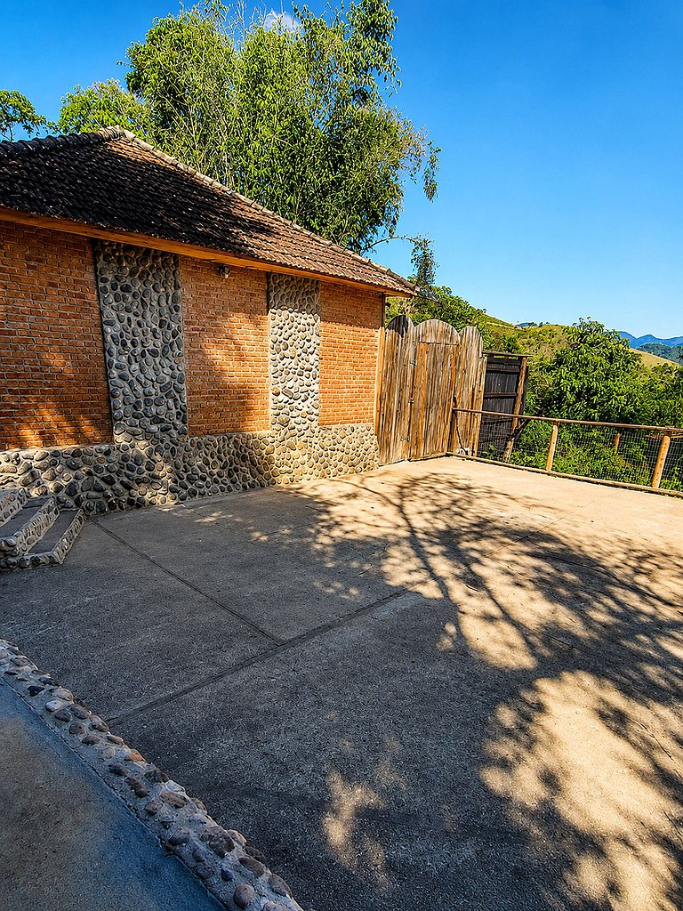 Casa do Córrego: jacuzzi e cavalgadas para grupos